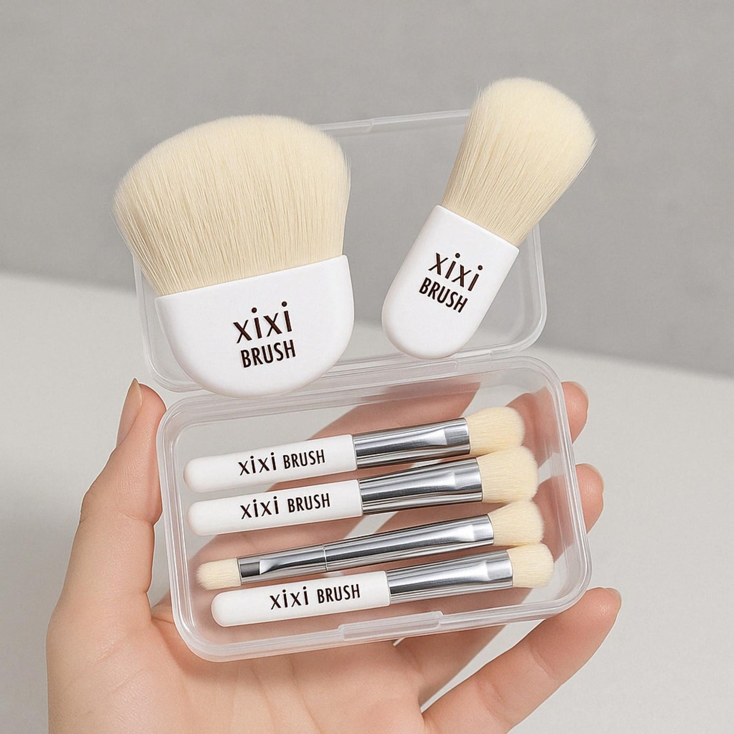 Set de Pinceaux de Maquillage Compact – Douceur et Précision au Quotidien